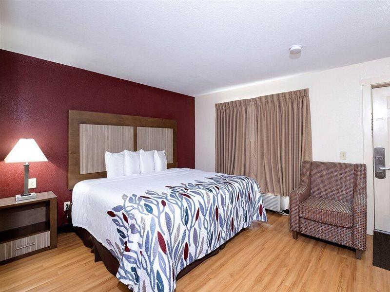 Red Roof Inn Neptune - Jersey Shore Buitenkant foto