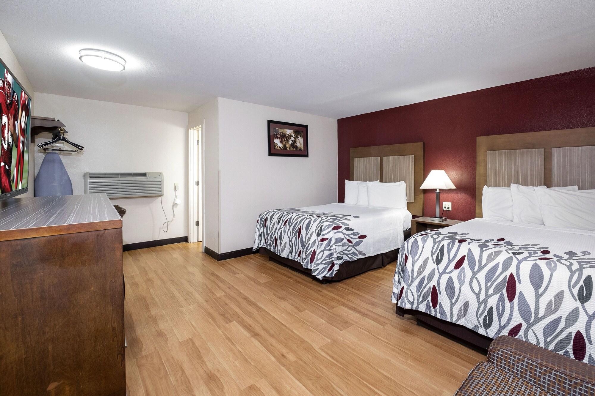 Red Roof Inn Neptune - Jersey Shore Buitenkant foto